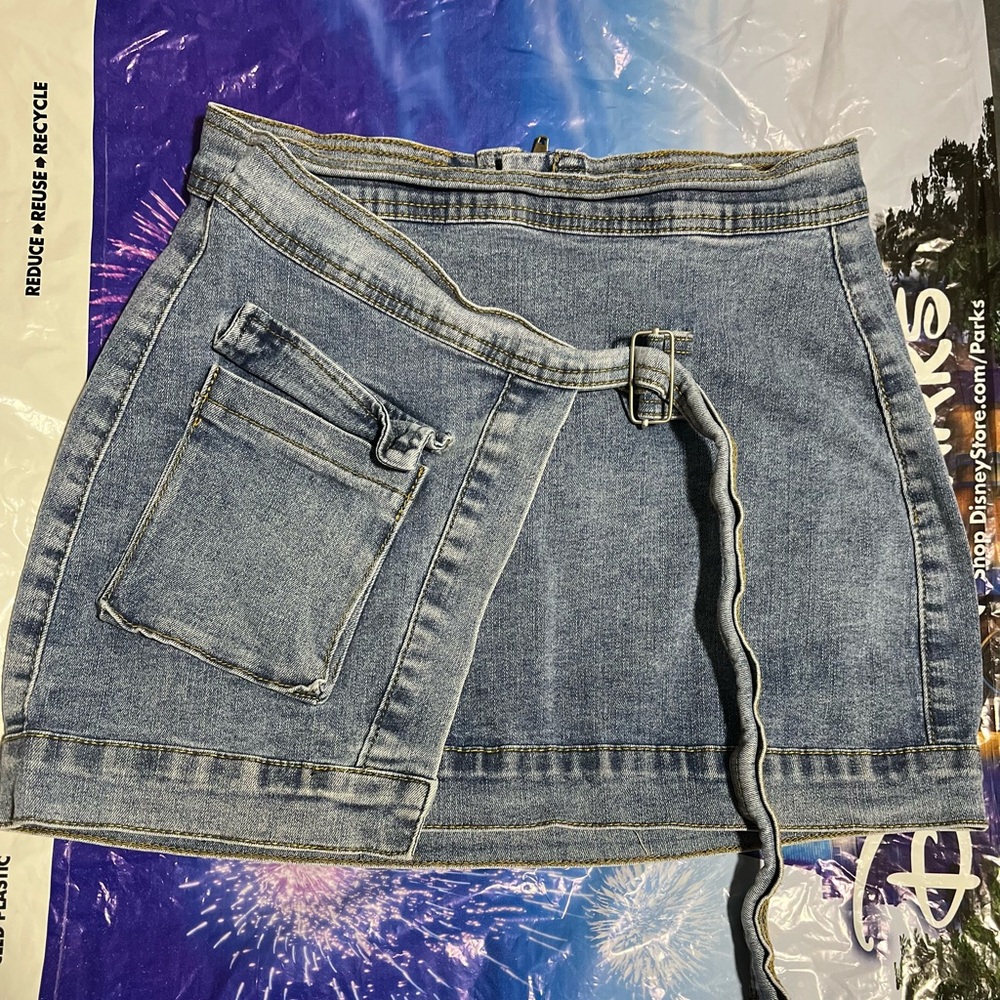 Cargo style denim skirt size S